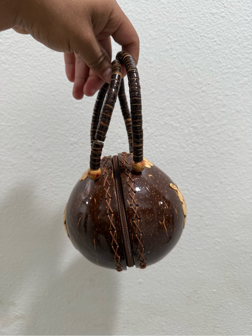 Handcrafted Coconut Shell Purse - Picture 2 of 5
